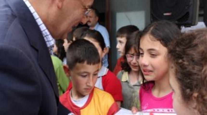 Karneleri G&ouml;zyaşlarıyla Aldılar
