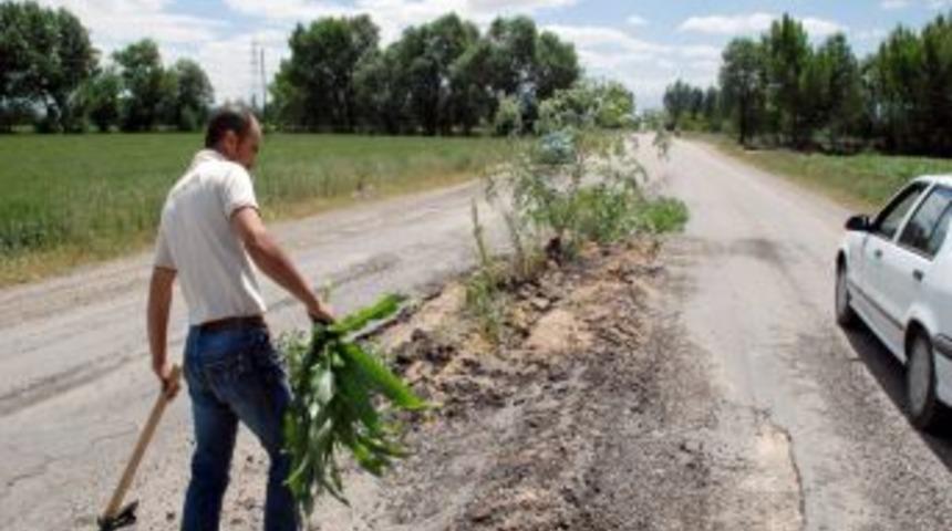 Arabası Askıda Kalan Vatandaşın Ilgin&ccedil; Eylemi