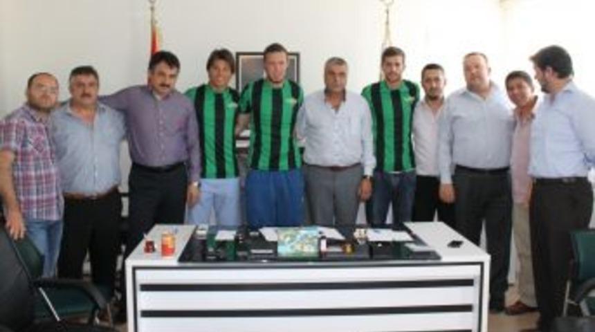 Akhisar Belediyespor'a 8 futbolcu daha