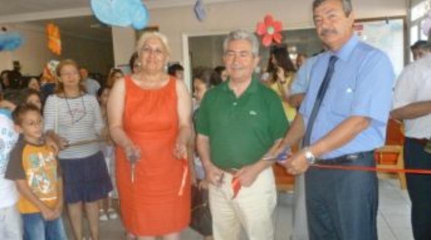 Akdeniz&rsquo;in K&uuml;&ccedil;&uuml;k Yazarları Kitaplarını İmzaladı