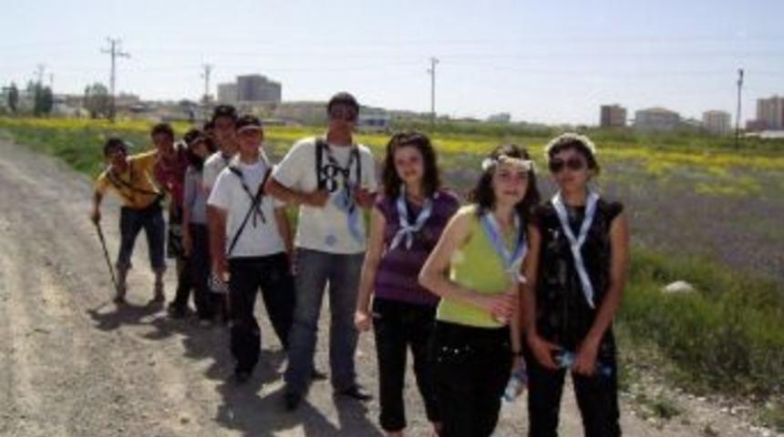 Gediz'de 55 Başarılı &Ouml;ğrenciye Gen&ccedil;lik Kampı