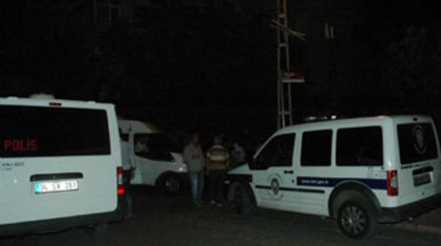 &Uuml;mraniye'de bombalı gece