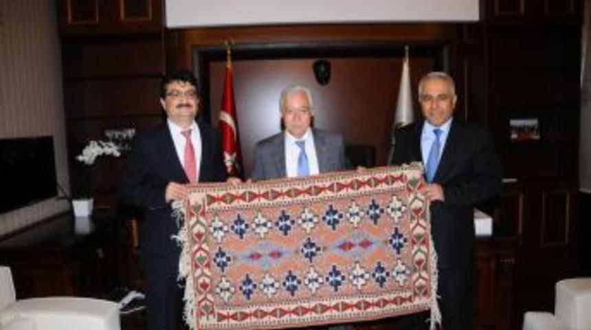 Y&Ouml;K Başkanvekili'nden Aldırmaz'a ziyaret