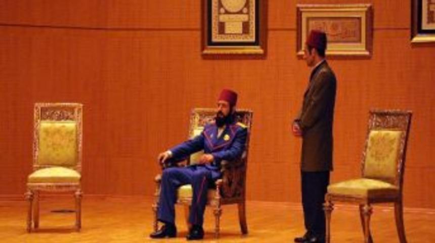 Şehzadeleri Duygulandıran Tiyatro