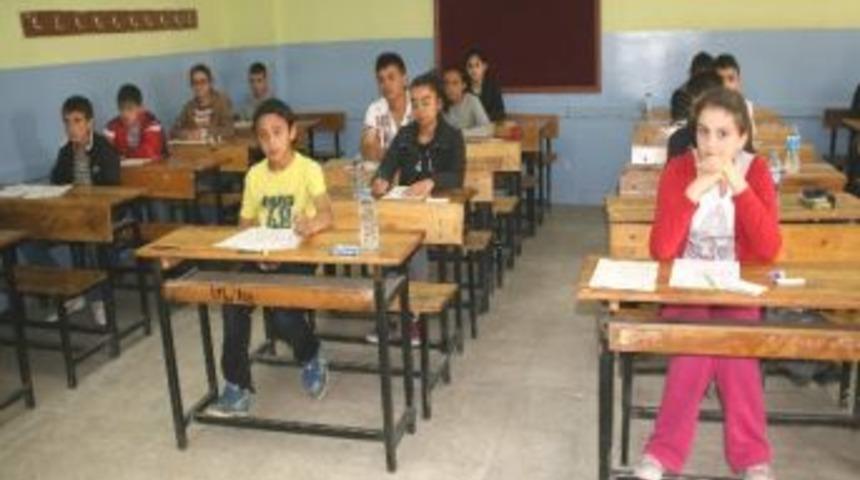 Yozgat&rsquo;ta 5 Bin 935 &Ouml;ğrenci Sbs&rsquo;ye Girdi