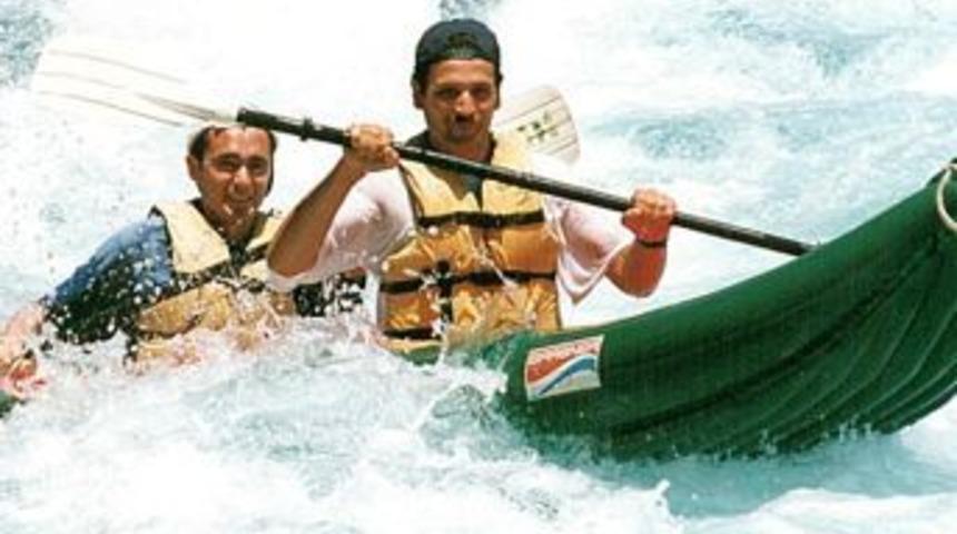 Adrenalin tutkunları K&ouml;pr&uuml;&ccedil;ay'da