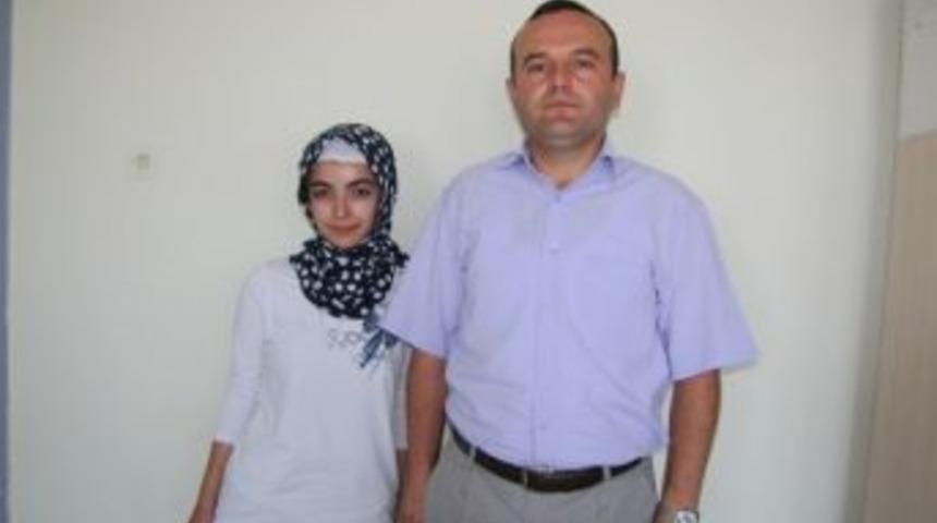Hisarcık Anadolu &Ouml;ğretmen Lisesi &Ouml;ğrencisi "tarihte T&uuml;rkler" Konulu Şiir Yarışmasında T&uuml;rkiye Birincisi Oldu