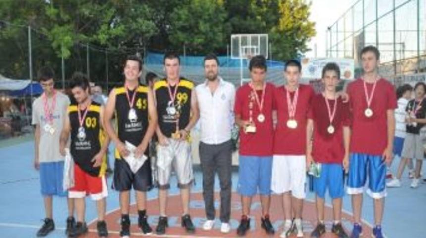 Basketbol Turnuvası Nefes Kesti