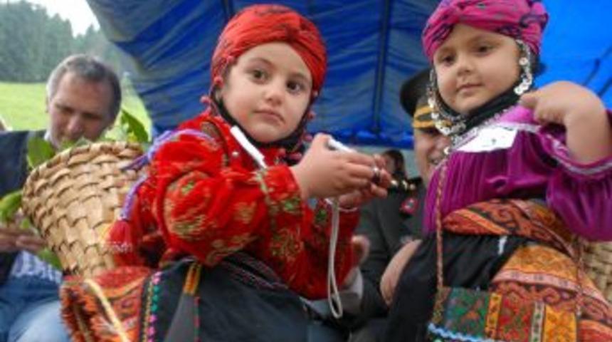 Ayder K&uuml;lt&uuml;r Sanat Ve Doğa Festivali Başladı