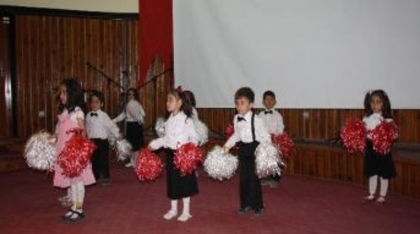 Ağrı Halk Eğitim Merkezi'nden Yılsonu Sergisi