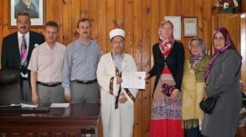 Moldovalı Elena Elif Ismini Alarak M&uuml;sl&uuml;man Oldu