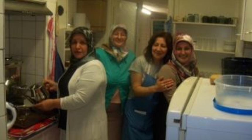 Lahey&rsquo;de Dadaş Kızları