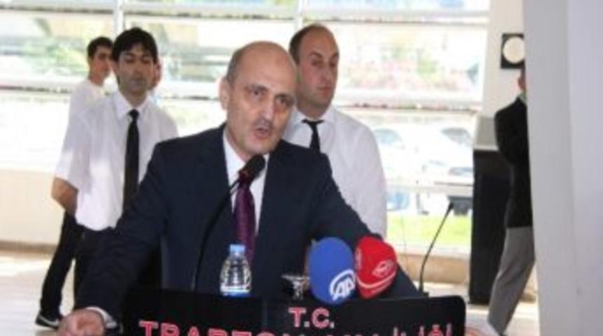 Bakanlar Davutoğlu Ve Bayraktar Trabzon&rsquo;da Sivil Toplum Kuruluşları İle Yemekte Buluştu