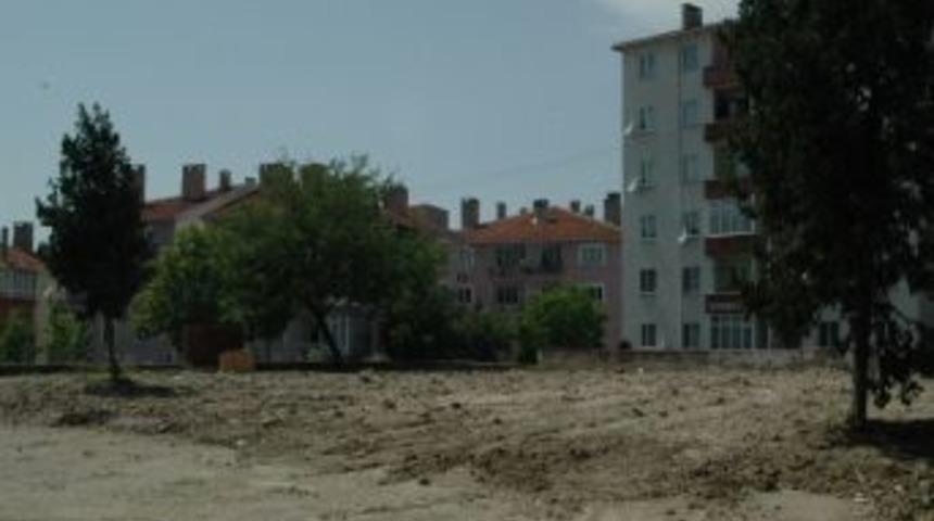 Reşadiye İlk&ouml;ğretim Okulu Yıkıldı