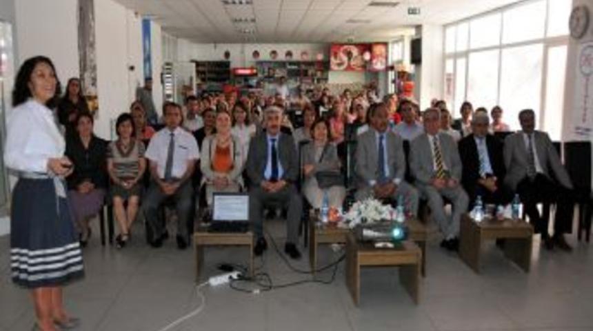 Hemşire Ve Ebelere, Bebek &Ouml;l&uuml;mlerini Azaltacak Kurs