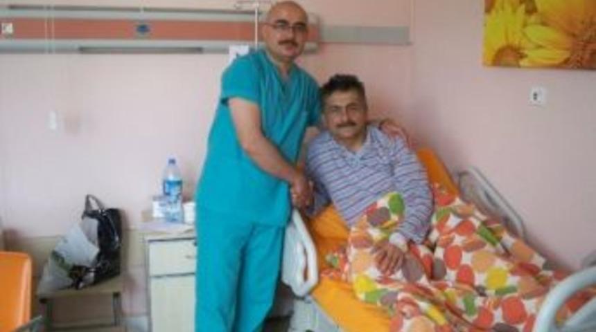 B&ouml;breklerinden 100 Adet Taş &Ccedil;ıktı