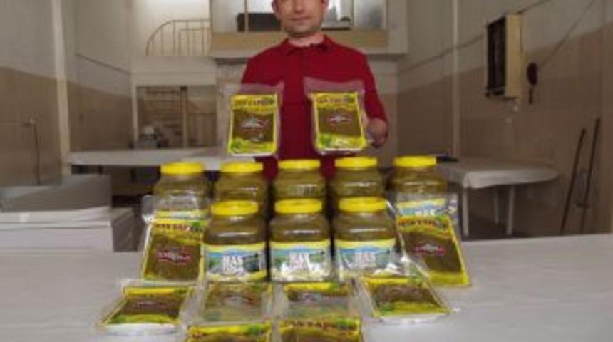 &Uuml;retici, Erbaa Yaprağı Diye Piyasada Satılan Korsan Yapraklardan Şik&acirc;yet&ccedil;i