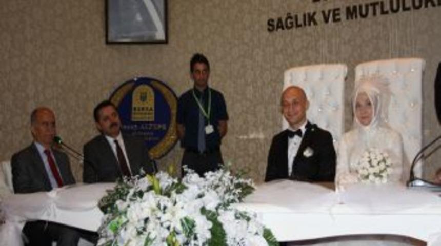 Bakan &Ccedil;elik, Nikah Şahidi Oldu