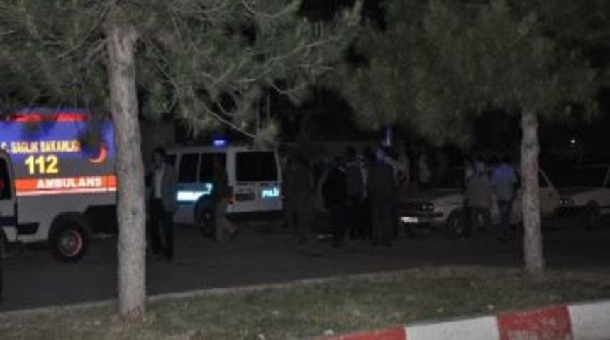 Afyonkarahisar'da Silahlı Kavga: 1 &Ouml;l&uuml;, 1 Yaralı