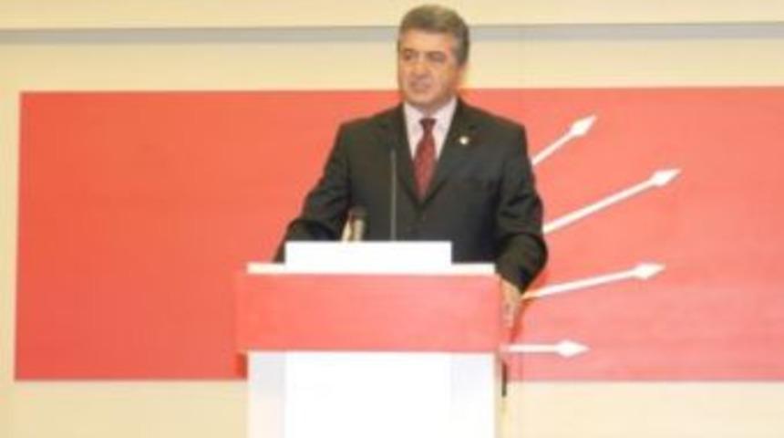 Kongrede divan başkanı o