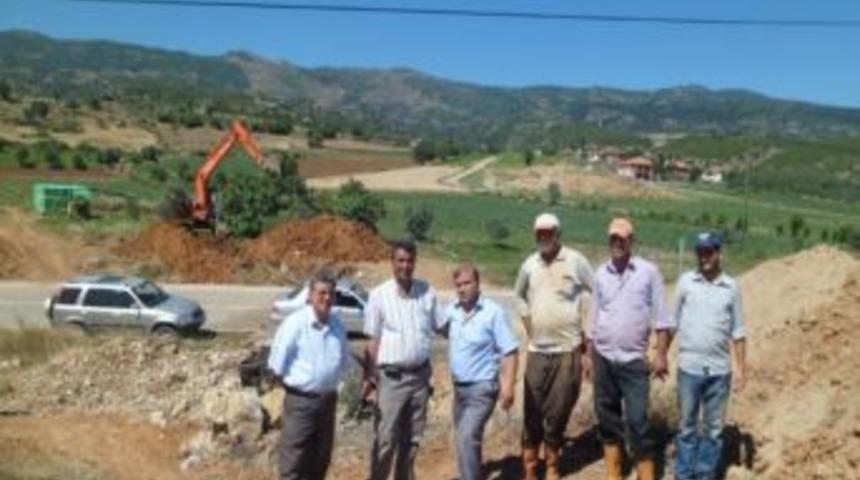 Kiraz Karabur&ccedil; K&ouml;y&uuml; İ&ccedil;me Suyu İsale Hattı İnşaatı Başladı