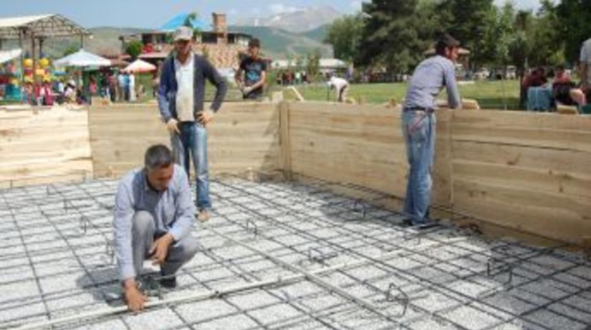 Kaymakam Yılmaz, 'Denizci Heykeli&rsquo;nin Yapılacağı Alanda Incelemede Bulundu