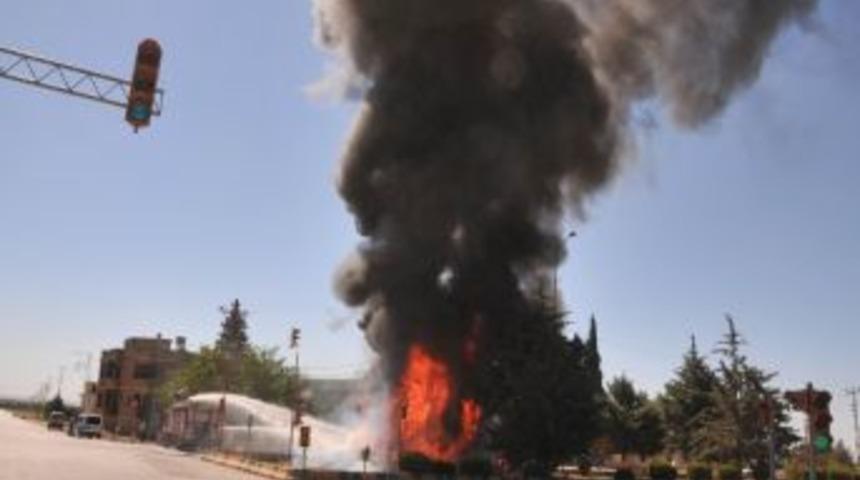 Kilis&rsquo;te Korkutan Ara&ccedil; Yangını