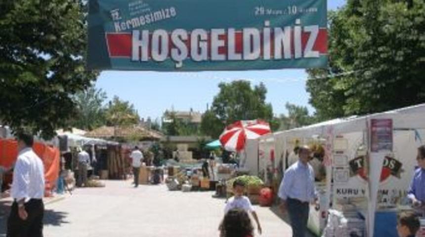 Yakutlu Talebe Yurdu'ndaki Kermes İlgi G&ouml;rd&uuml;