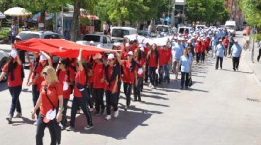 Aksaray&rsquo;da Olimpik G&uuml;n Y&uuml;r&uuml;y&uuml;ş&uuml; Ve Koşusu