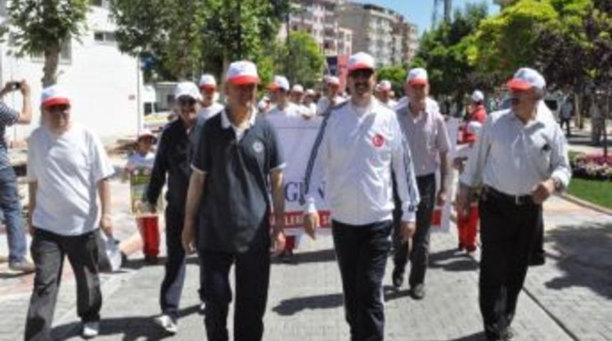 Olimpik G&uuml;n Y&uuml;r&uuml;y&uuml;ş&uuml; Yapıldı