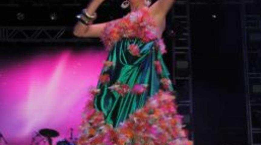 Nilay Dorse, Başkakan Erdoğan'ın 3 &Ccedil;ocuk S&ouml;z&uuml;ne 6 &Ccedil;ocukla Destek Verdi