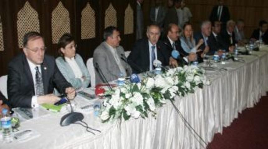 Bakan Eroğlu, Bu Yılın İlk Yangın Uyarısını Yaptı