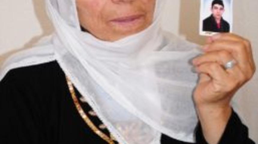 Acılı Anne 13 G&uuml;nd&uuml;r Kayıp Oğlunu Arıyor