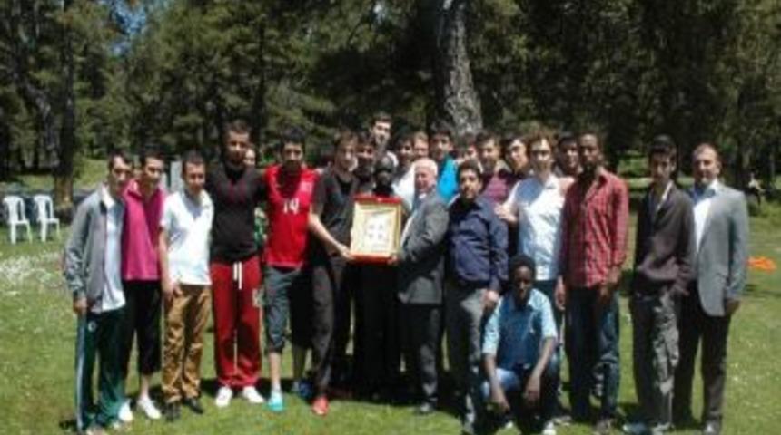 Turgut &Ouml;zal &Uuml;niversitesi &Ouml;ğrencilerinden Kargı&rsquo;ya Gezi