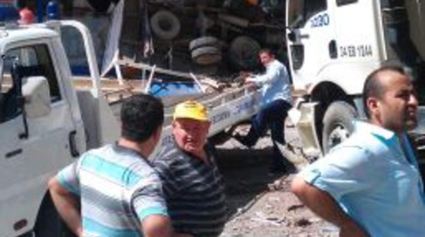 Freni Tutmayan Kamyon Dehşet Sa&ccedil;tı