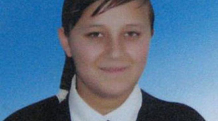 Dereye düşen genç kız boğuldu