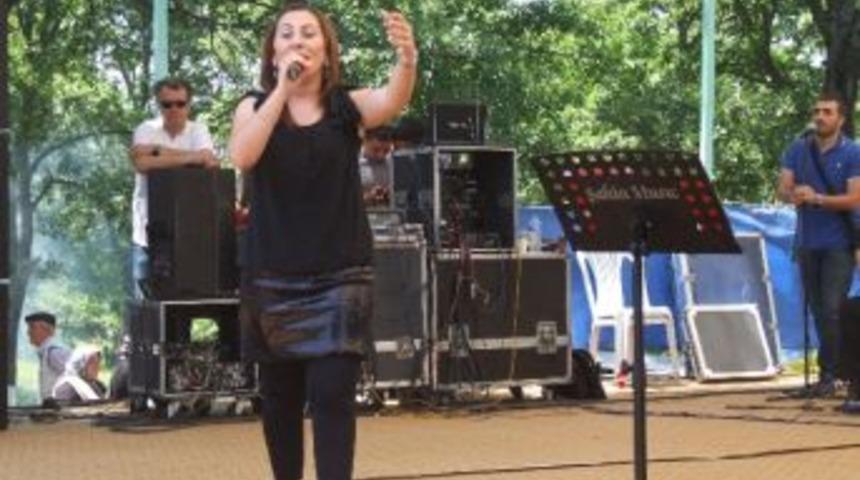 Karadenizliler Bahar Şenliğinde Coştu