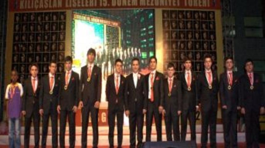 Kılı&ccedil;aslan Liseleri 15. D&ouml;nem Mezunlarını Verdi