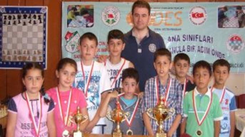 Ana Sınıfları Satran&ccedil;la Bir Adım &Ouml;nde Projesi