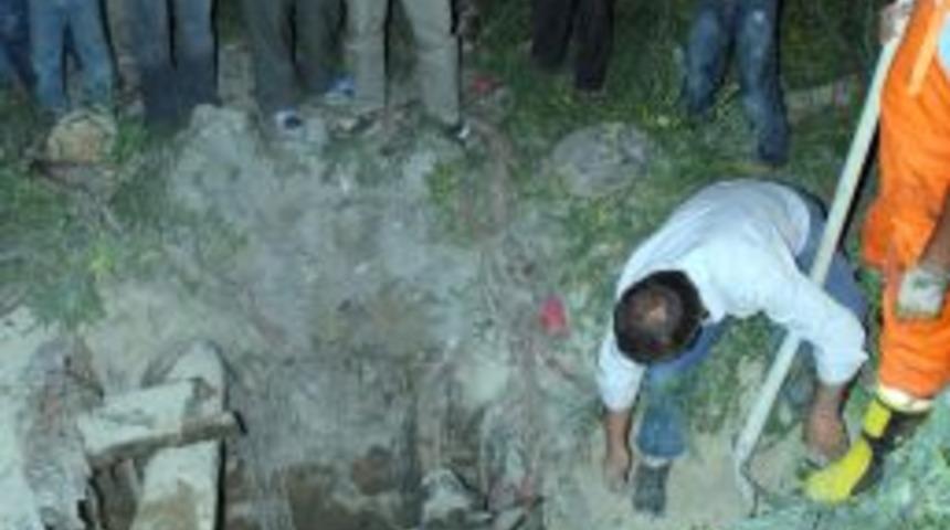 &Ccedil;ukura D&uuml;şen Inek, Operasyonla Kurtarıldı