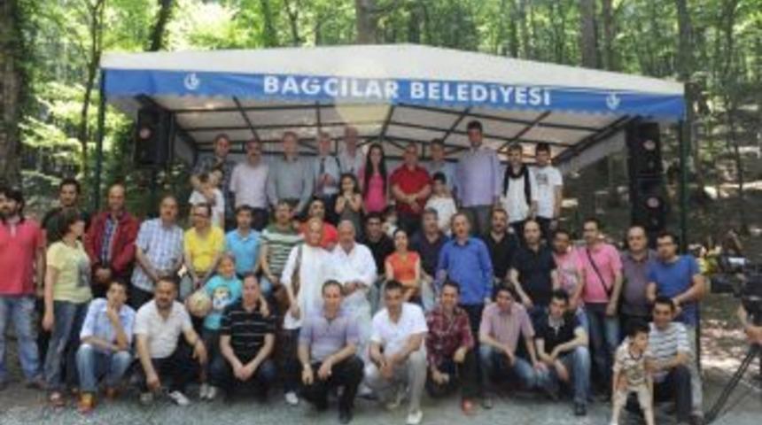 Habere Değil, Pikniğe Gittiler