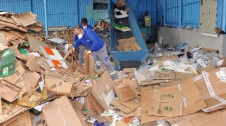 Trabzon&rsquo;da G&uuml;nde 21 Ton Ambalaj Atığı Geri Kazanılıyor