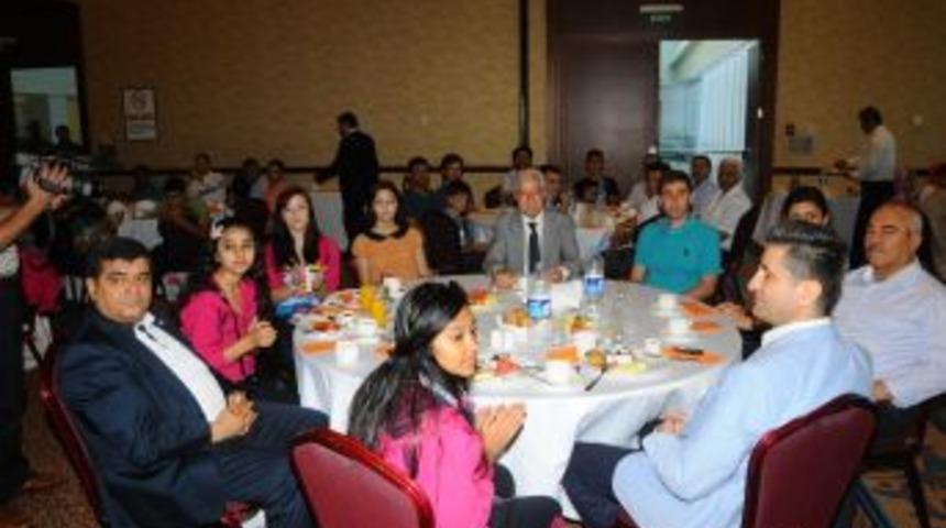 K&uuml;&ccedil;&uuml;k konuklara b&uuml;y&uuml;k ilgi