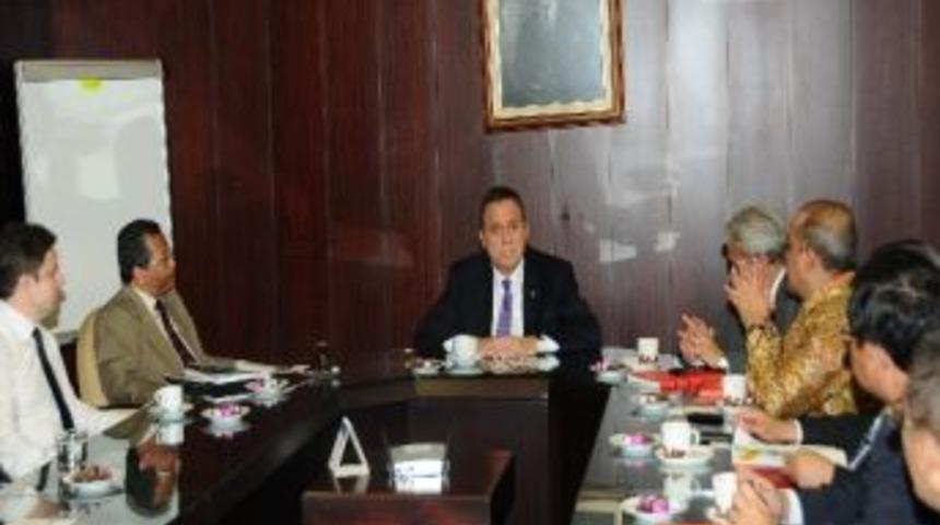 Hacettepe'den Endonezya'ya Tıp Desteği