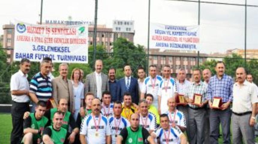 Mamak Belediyesi'nin Turnuvasında Başşof&ouml;rler Şampiyon Oldu