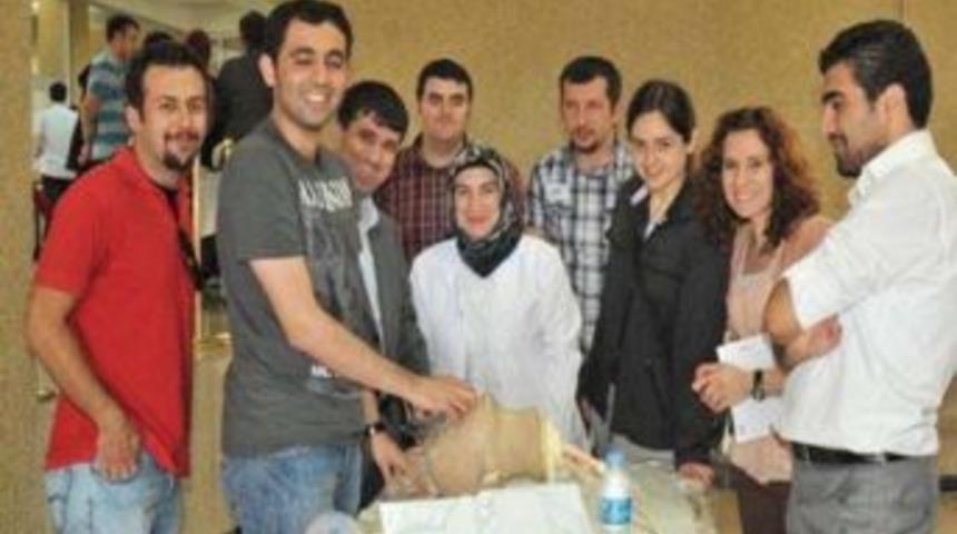 Hekim Adayları, Acil Vakalara M&uuml;dahale Pratiğini Sim&uuml;lat&ouml;rle Kazanıyor