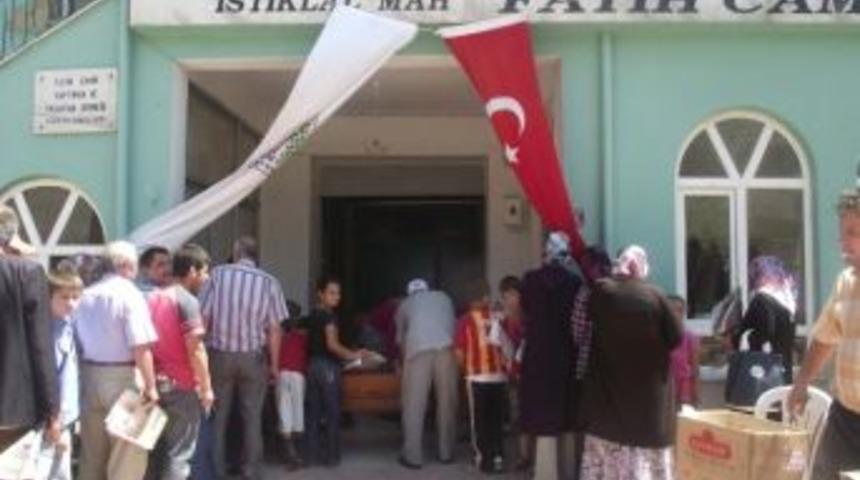 &Ccedil;an Belediyesi'nden Kandil İkramı