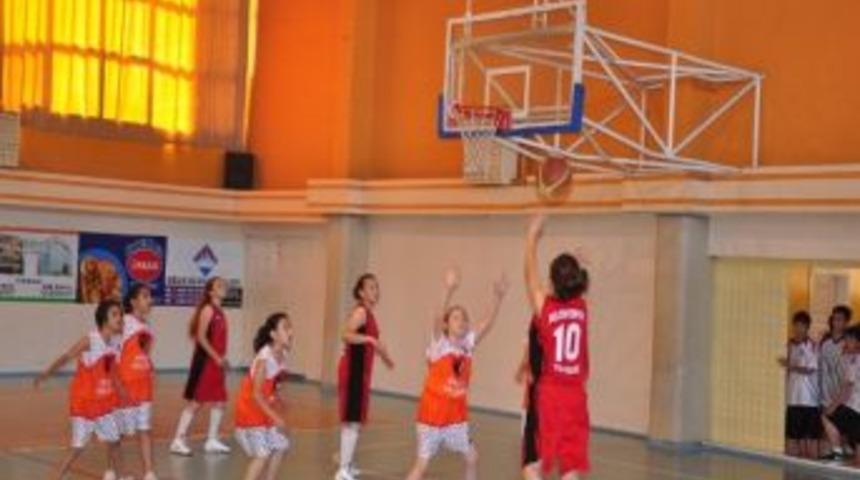 Minik Yıldızlarda Tekirdağ Belediyesi Şampiyon