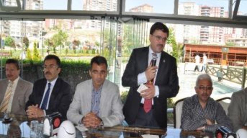 Ak Parti Yozgat Milletvekilleri &Ccedil;alışmaları Değerlendirdi