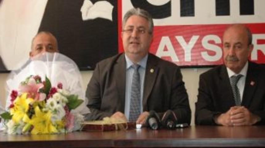 Milletvekili Kulkuloğlu Yeni Y&ouml;netimi Ziyaret Etti